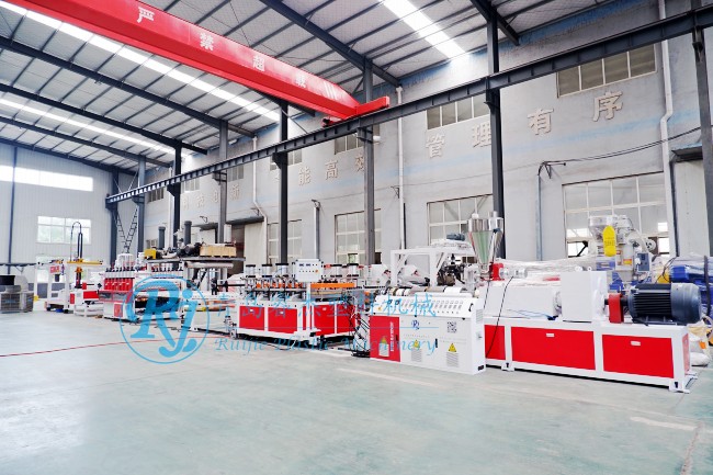 木飾面板生產線