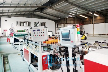 發(fā)泡板生產線