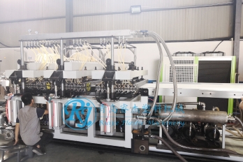 pp中空格子板設備