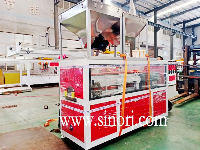 墻板格柵板生產(chǎn)線裝柜發(fā)貨中